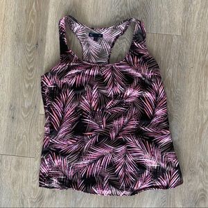 GAP silky racer back tank XS fits a Small